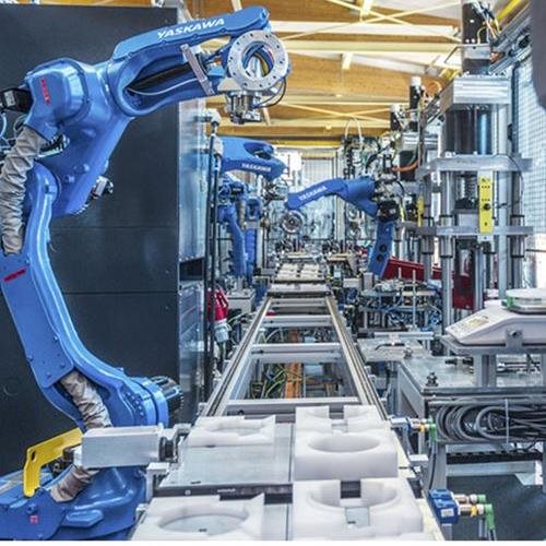 Tip change box for ArcWorld welding cells